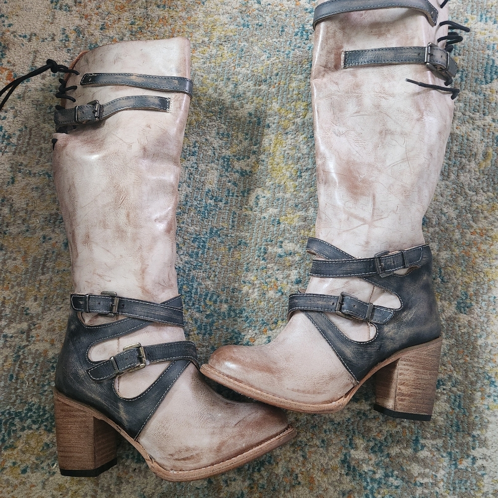 Free bird Berkley boots. Size 8.